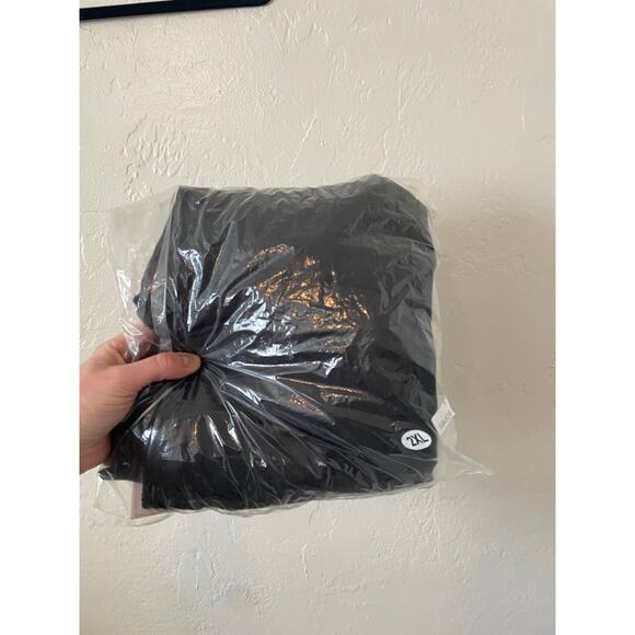 NWT Pinup Girl Clothing Pinup Couture Peasant Top Cap Sleeves Ruffle 50s Size 2X - Picture 7 of 7